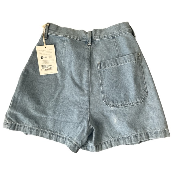 NWT Etica Anthropologie Ethereal Blue Max Pleated Denim Shorts Size 25 Reg. $128 - Picture 4 of 12